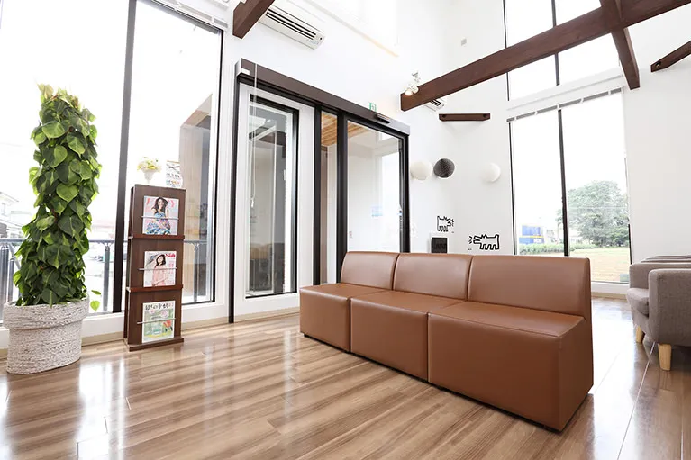 ゆったりとした待合室